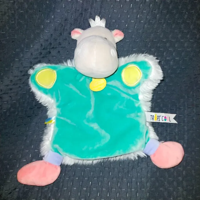 Doudou marionnette hippopotame vert devant et dos en petit poil blanc Collection Tropi'Cool