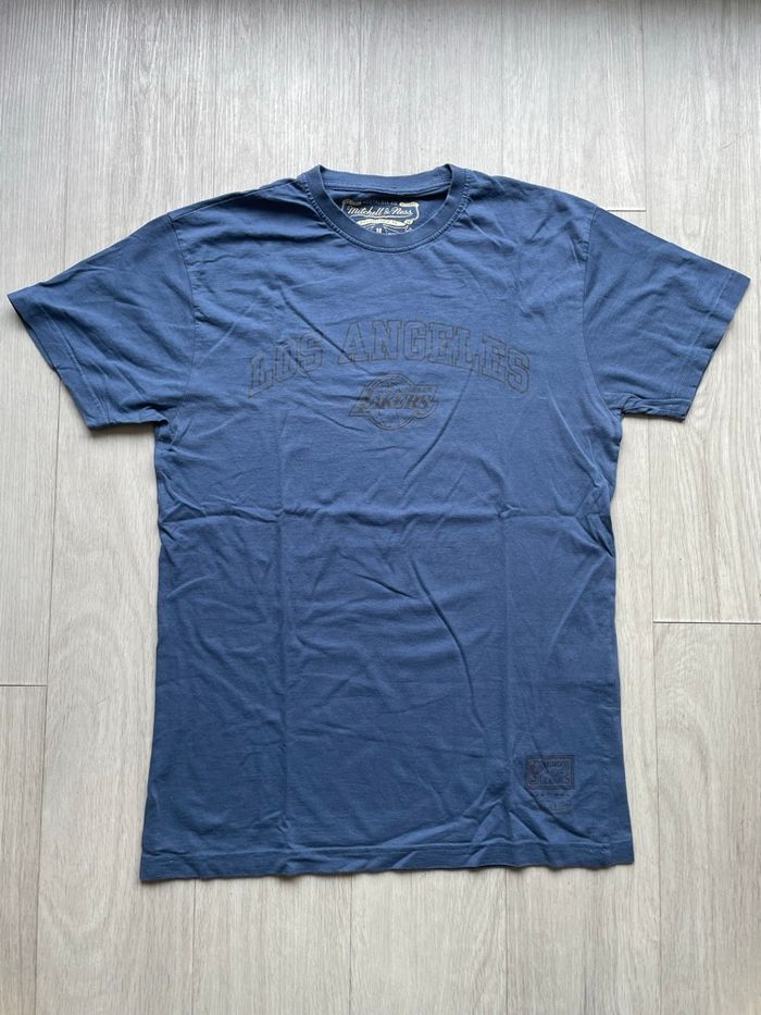 T-shirt Los Angeles Lakers Mitchell & Ness bleu