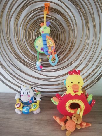 Lot de 3 jouets premier âge