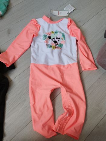 Combinaison de bain minnie