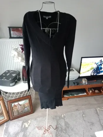 Robe  pull noir extensible