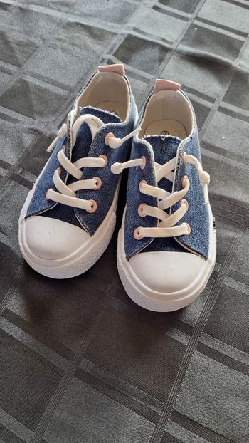 Chaussure basket fille 27