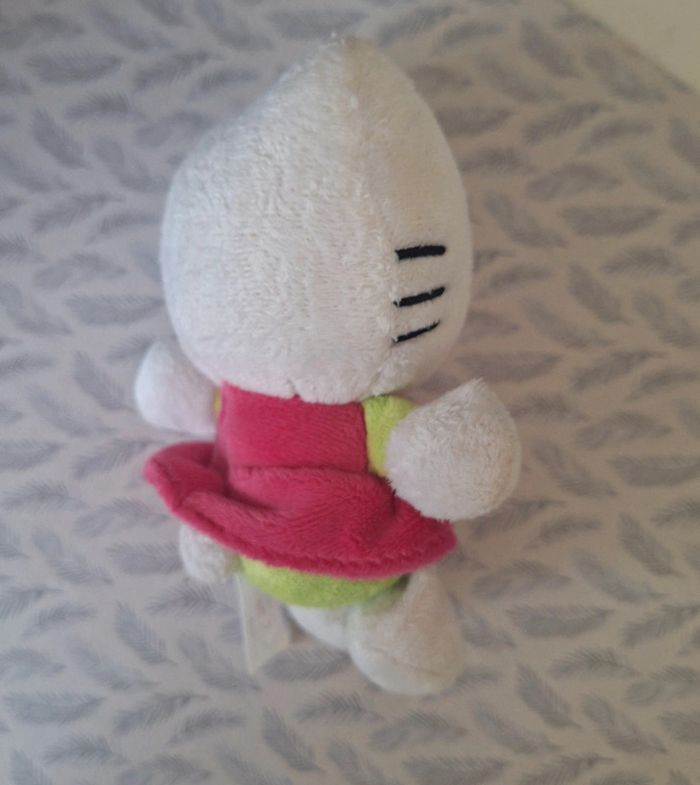 Peluche Hello Kitty 15 cm - photo numéro 5