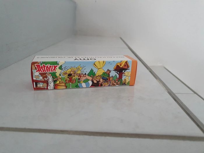 Rouleau d'activités et de coloriages Astérix Neuf LY