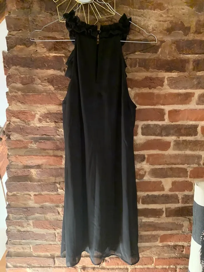 Robe noire - photo numéro 4