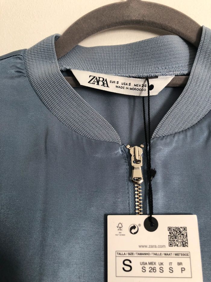 Superbe beau blouson aviateur court satiné Zara neuf avec étiquette taille S - photo numéro 3