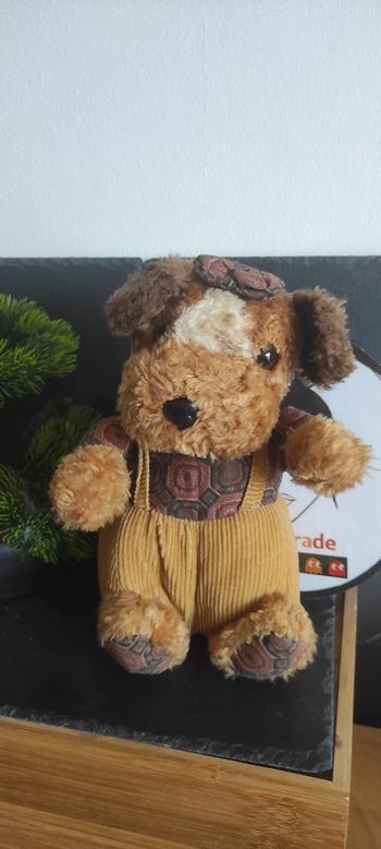 peluche chien vintage ancien marron salopette beige cp béret Blanc Carré Côtelé