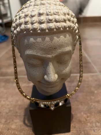 Collier type ras de cou fantaisie