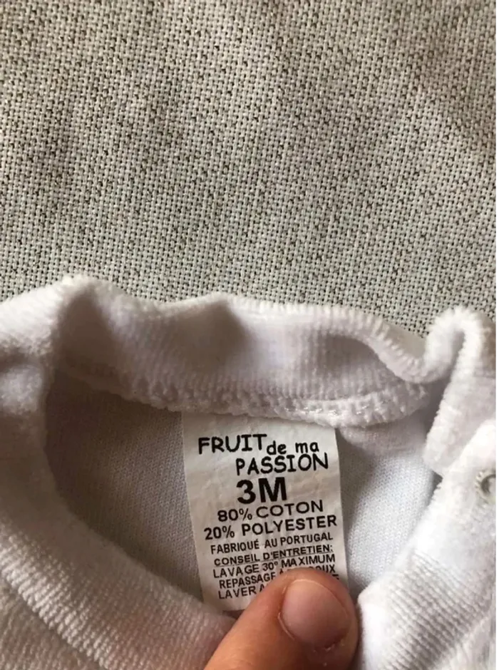 Sous  pull  épais et chaud  taille  3  mois - photo numéro 2