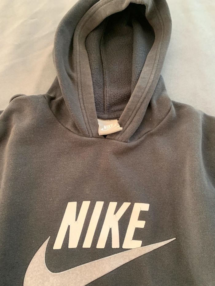 Sweat à capuche noir Nike 8/10 ans - photo numéro 2