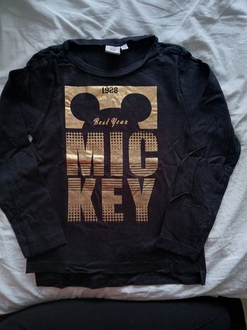 Pull Mickey 8 ans