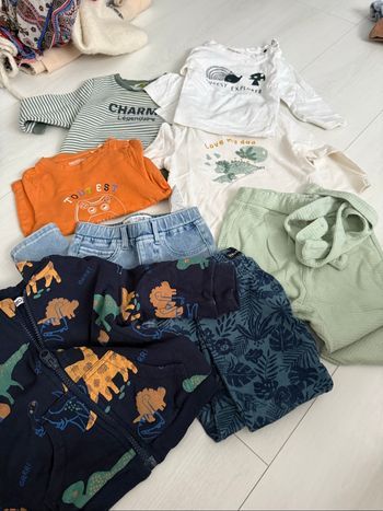Lot vêtements 12 mois