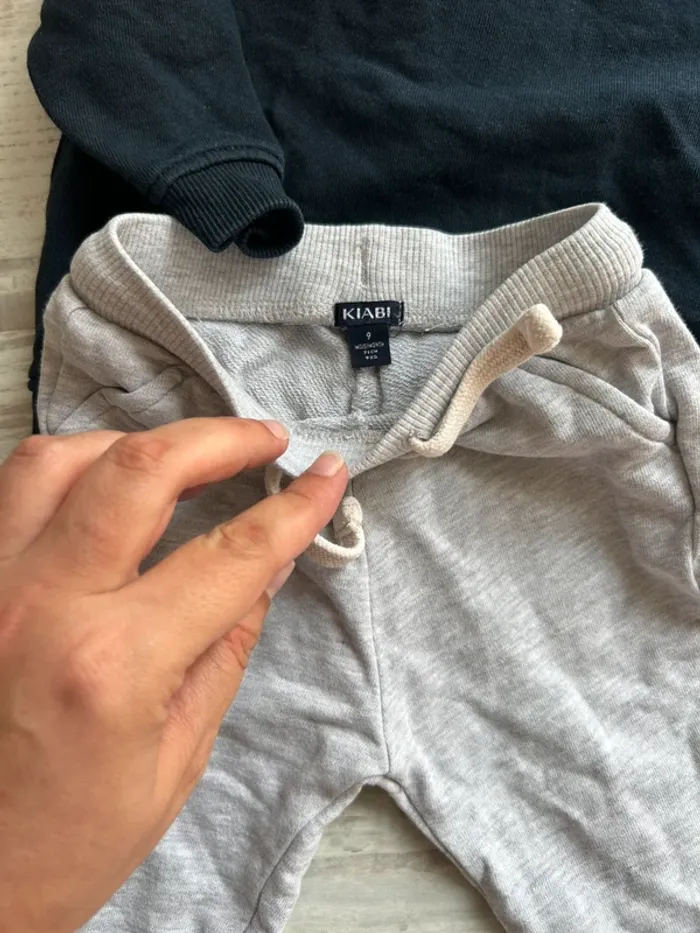 👶 Ensemble bébé garçon 9 mois Kiabi – Sweat bleu marine + Jogging gris - photo numéro 5