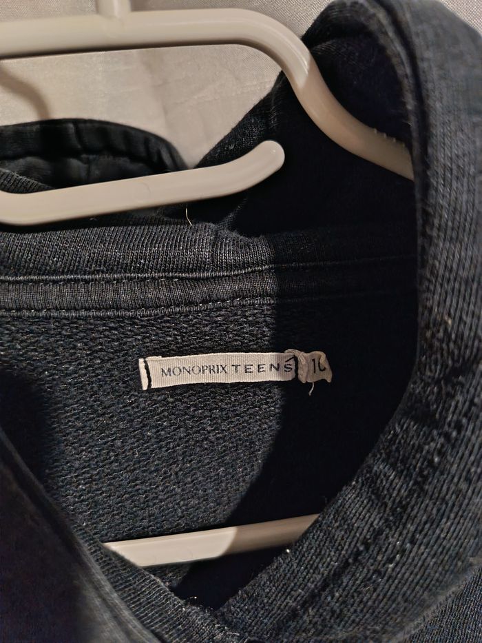 sweat noir de Monoprix 10 ans réf 137 P3 - photo numéro 2