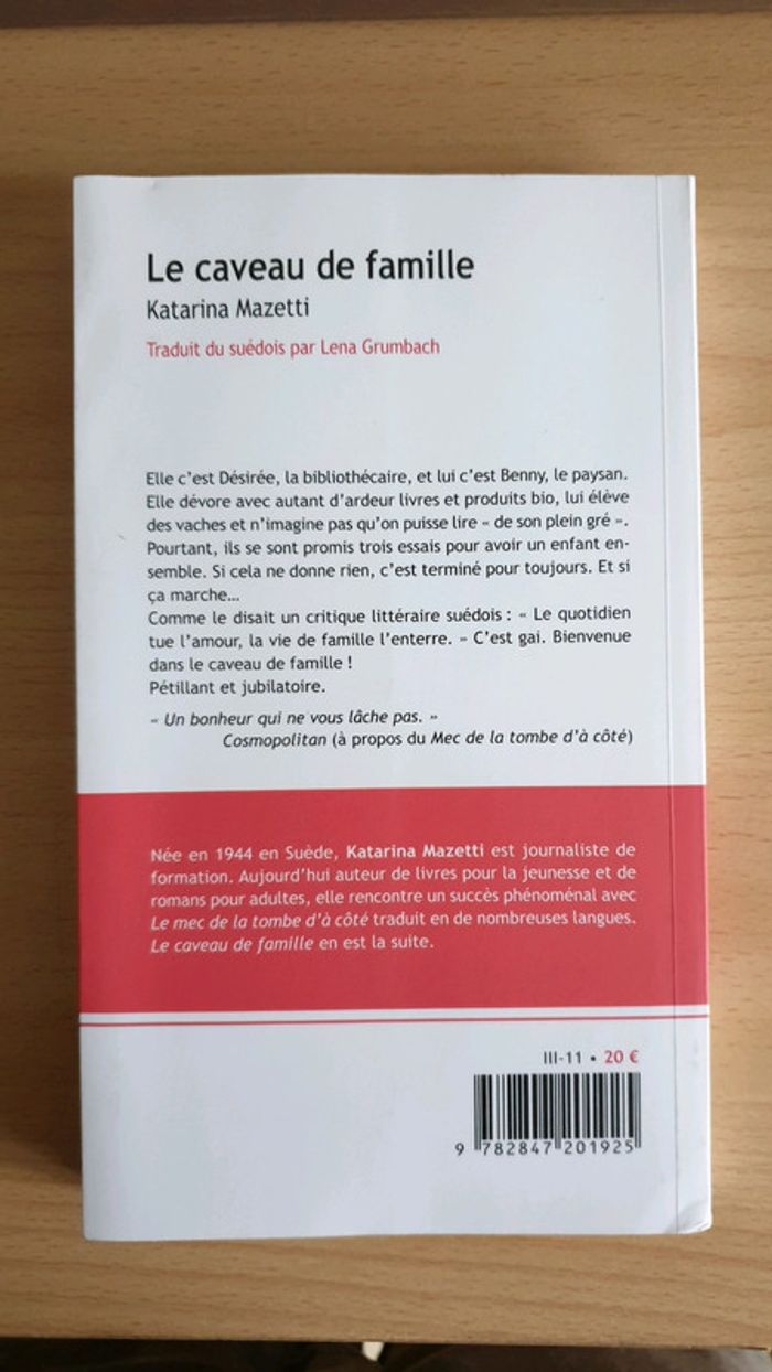 Livre romans pour adultes "le caveau de famille" de Katarina Mazetti - photo numéro 2