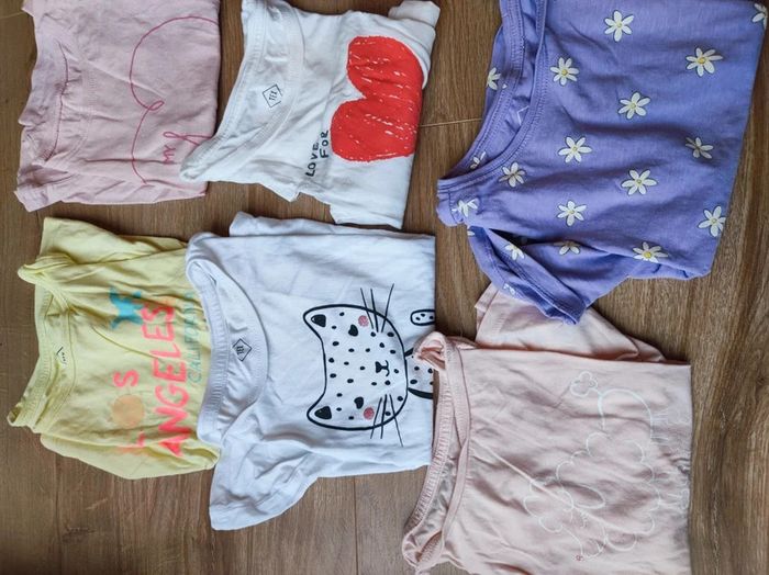 9 t shirts 4 5 ans manches courtes tex très bon état - photo numéro 2