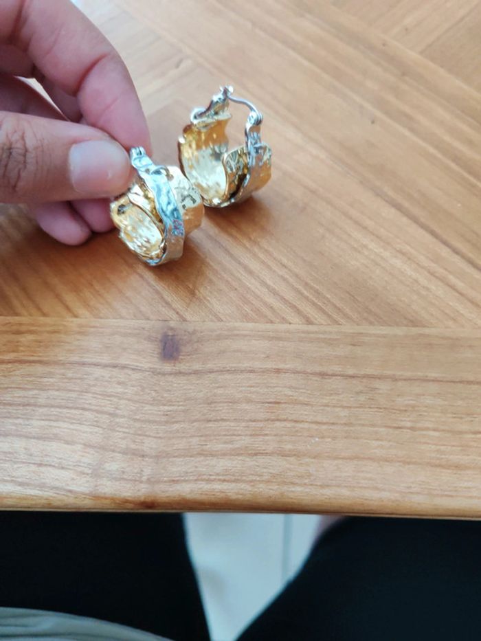 Boucle d'oreille neuve - photo numéro 4