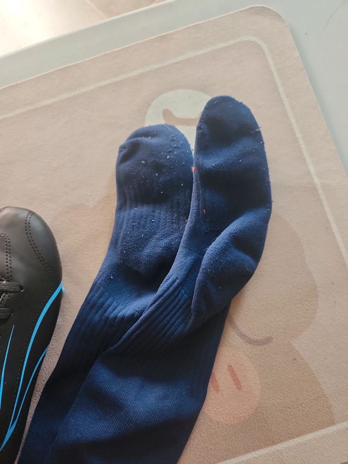 Lot Crampons + 1 paires  chaussette de foot - photo numéro 5