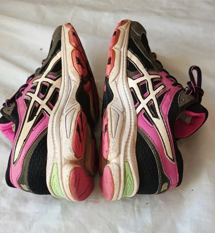 Baskets chaussures pour femme taille 35,5 Asics