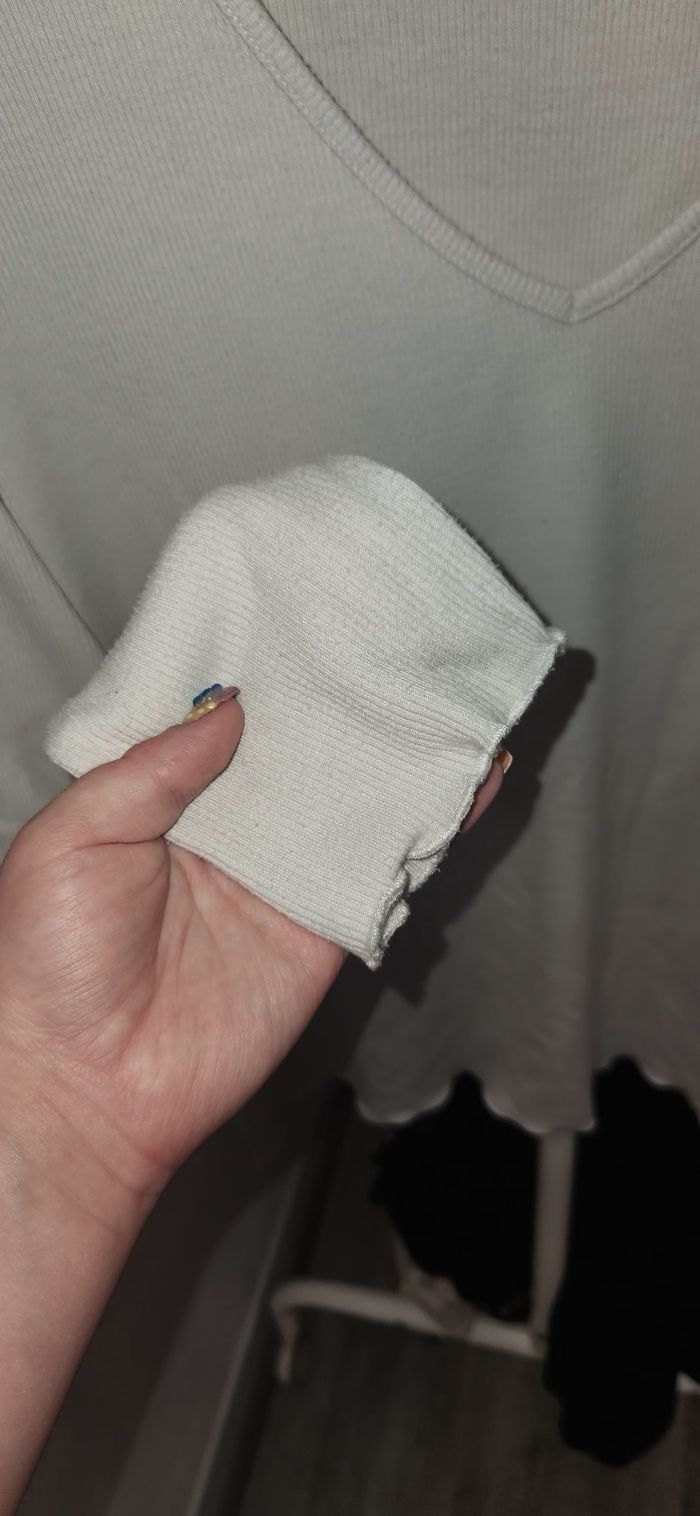 T-shirt manches longues  côtelé col v blanc - photo numéro 3