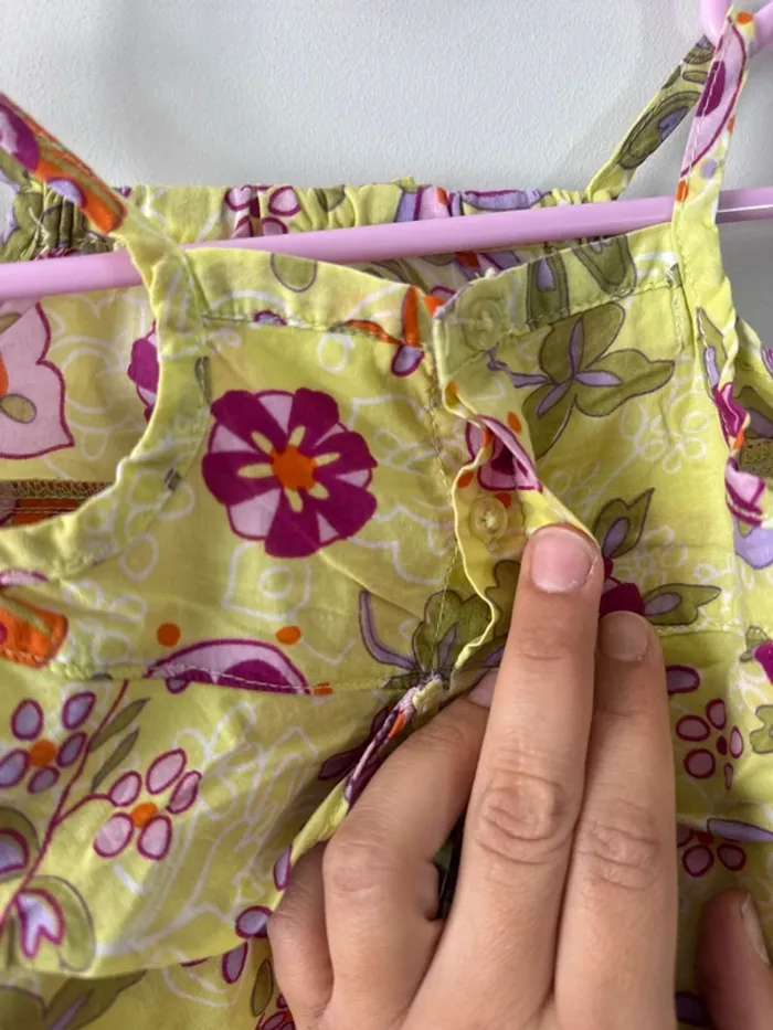 👚débardeur bébé fille - fleurie et coloré - 67 cm - très bon état - photo numéro 7