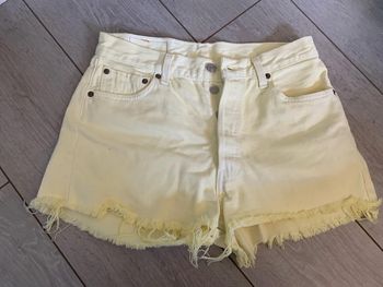 Short levis jaune W30