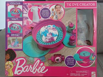 Jeu barbie tie and dye et sa barbie neuf