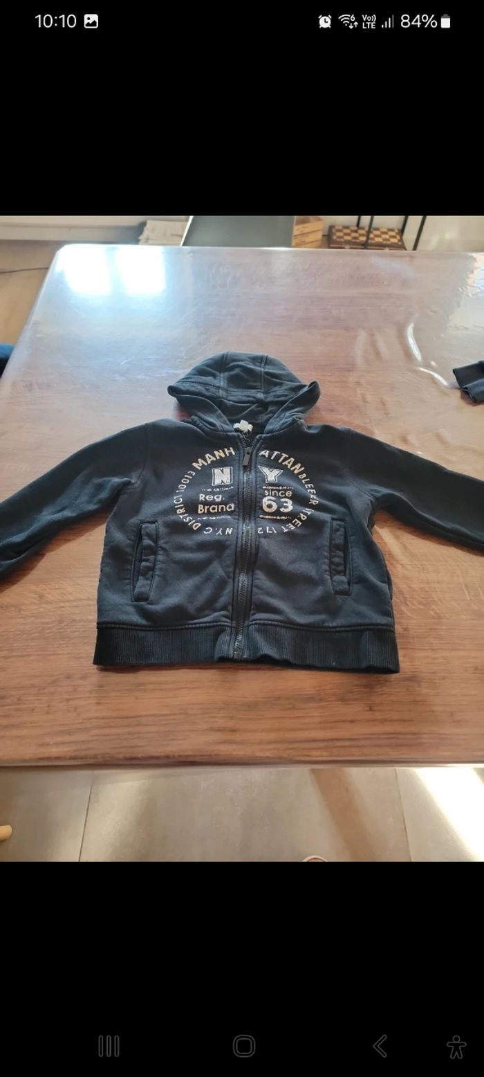 Lot de 5 sweats garçon 8 ans - photo numéro 4