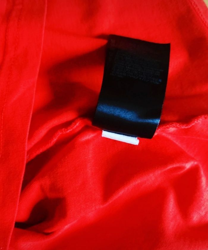 T-shirt manches courtes rouge Homme / Ado taille XS marque Calvin Klein 🎸 - photo numéro 8