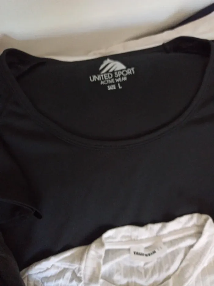 Lot de 11 vêtements femme taille M/ L ( lot 13) - photo numéro 10
