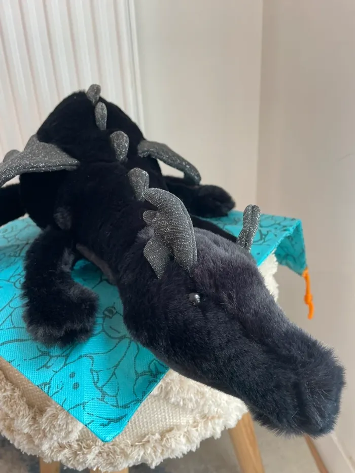 Peluche Jellycat Onyx Dragon Large 🐉🖤 - photo numéro 8