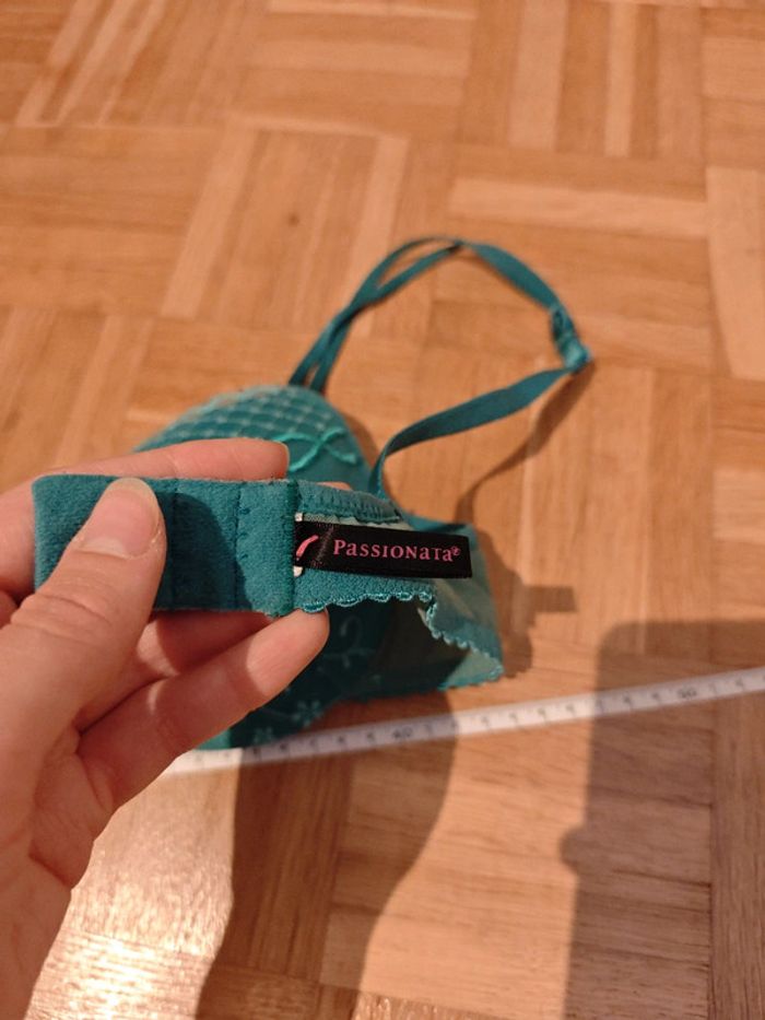 Soutien gorge Passionata vert en dentelle - photo numéro 4