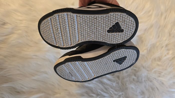 💙😍 🥰😍superbes baskets adidas pointure 24 😍💙 - photo numéro 2