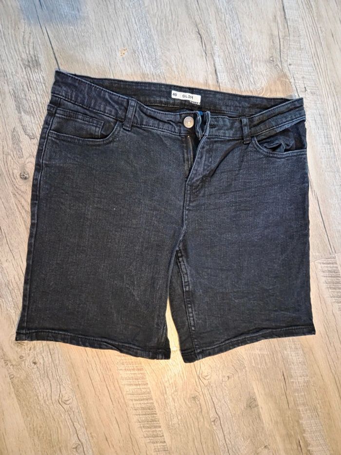 Short Kiabi Taille 40 - photo numéro 2
