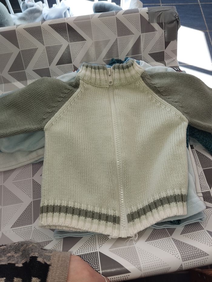 Pull et gilet 3 mois - photo numéro 7