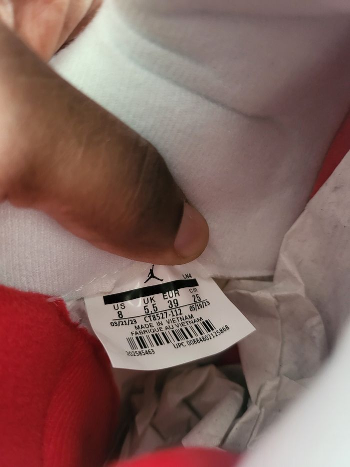 Air Jordan 4 Retro White/Red 🔥 – Taille 39 – Neuves - photo numéro 3