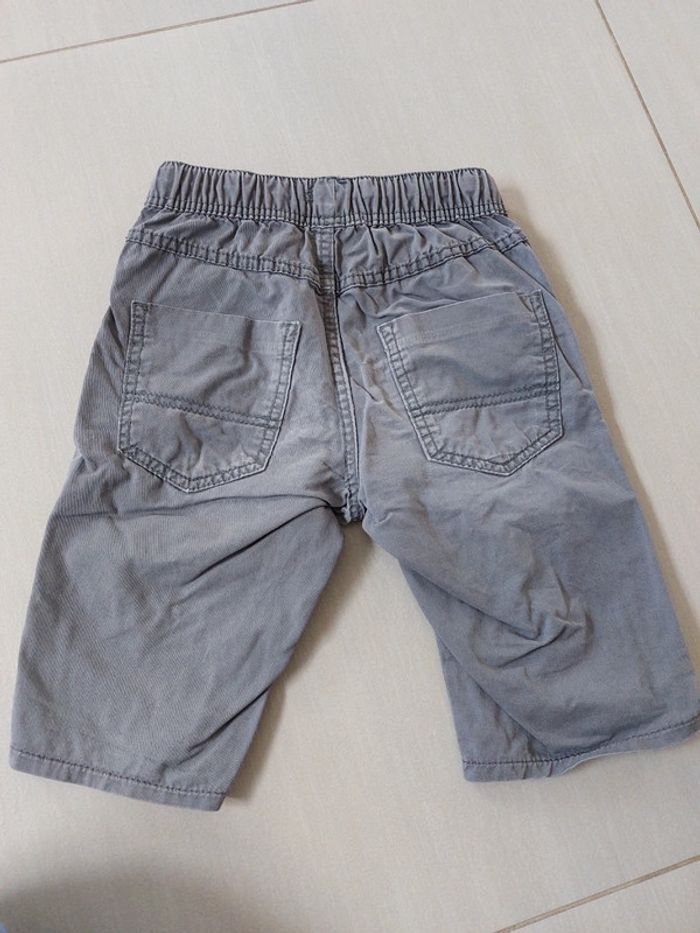 Lot de 4 shorts Kiabi taille 4 ans - photo numéro 3