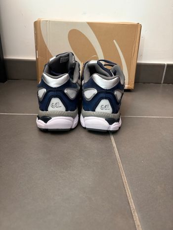 Basket bleu 