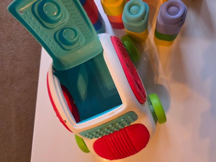 Cubes souples et voiture clementoni - photo numéro 2