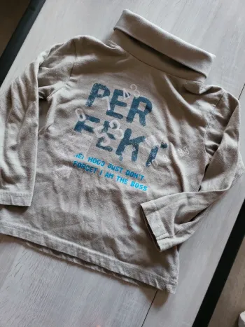 Pull col roulé 4 ans