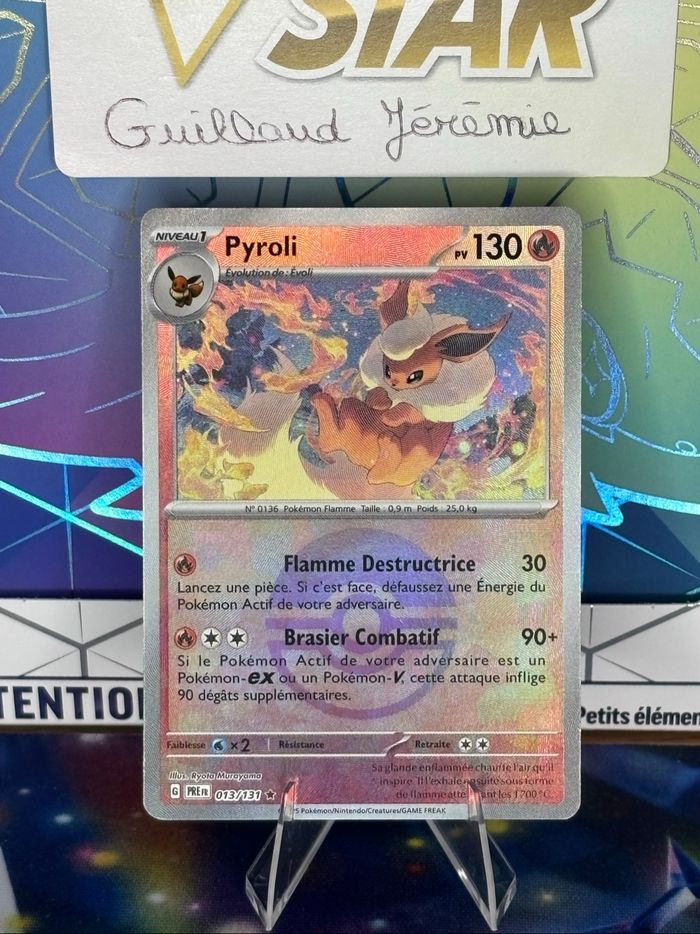 Pyroli Pokeball 013/131 ~ Évolution Prismatique