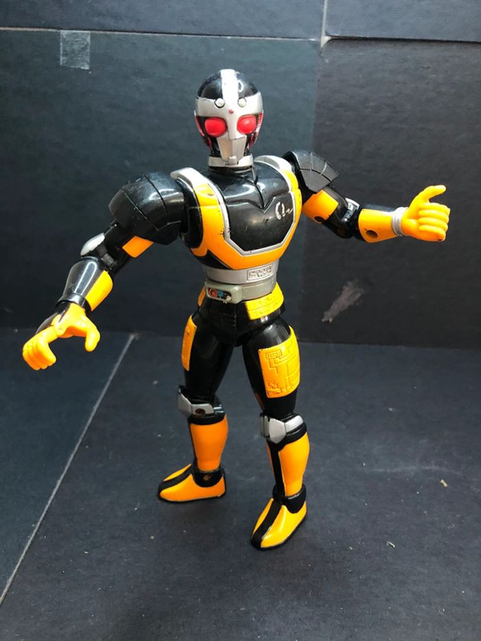 1996 Figurine articulée Bandai masked rider super gold Power Rangers - photo numéro 5