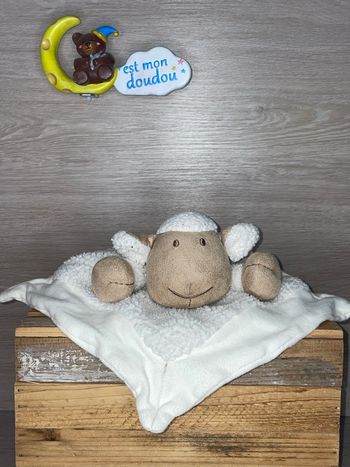 NAD15 doudou mouton 🐑 nature et découvertes