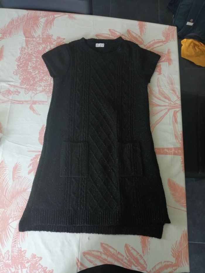 Robe noire en laine