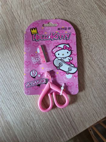 Paire de ciseaux hello kitty