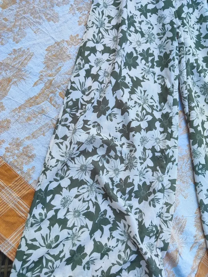 Pantalon fleuri - photo numéro 7