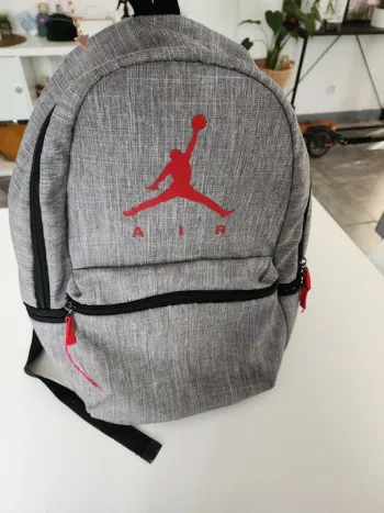 Sac à dos Jordan très bon etat