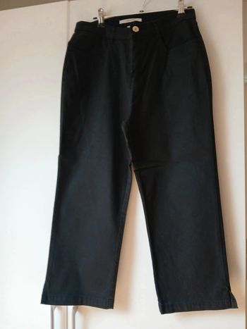 Pantalon noir en taille 38 de chez i quing