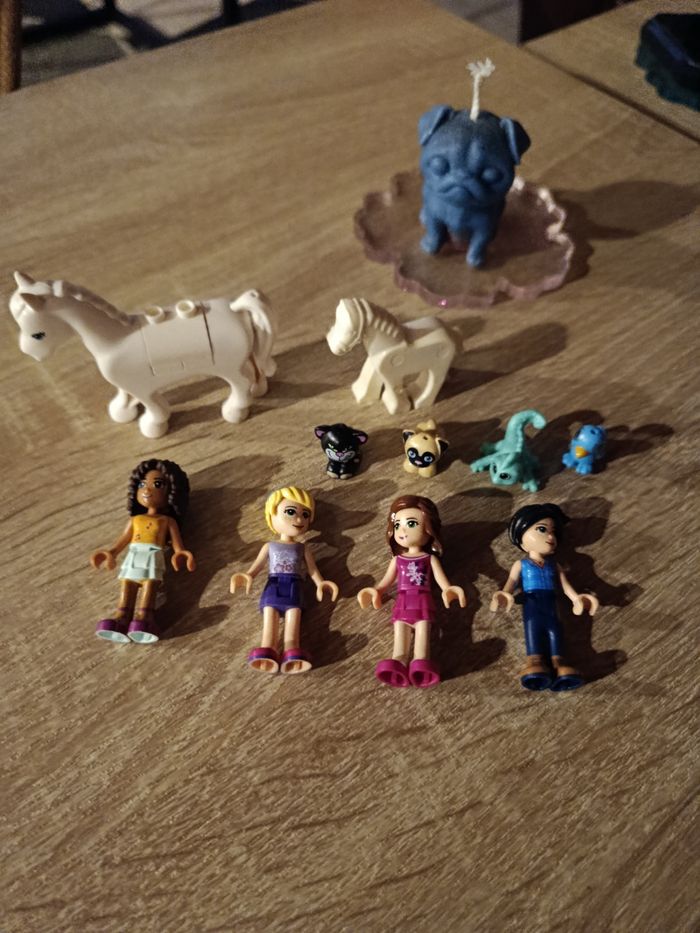 Lot de personnages et animaux Lego