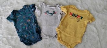 Lot 3 bodies taille 3 mois